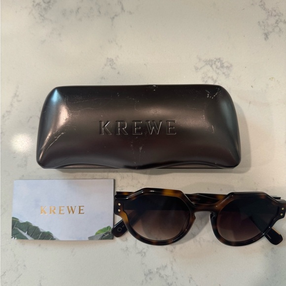 KREWE Accessories Krewe Astor Sunglasses Tortoise Shell Frames And